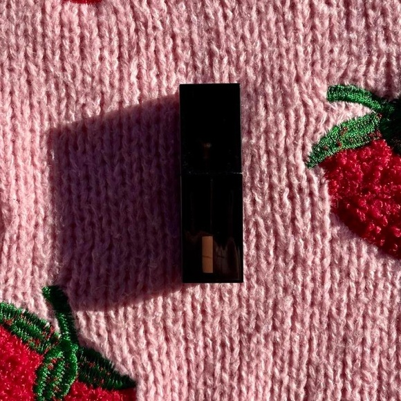 elf Glossy Lip Stain in Pinkies Up - .1 fl. oz. - Picture 2 of 3